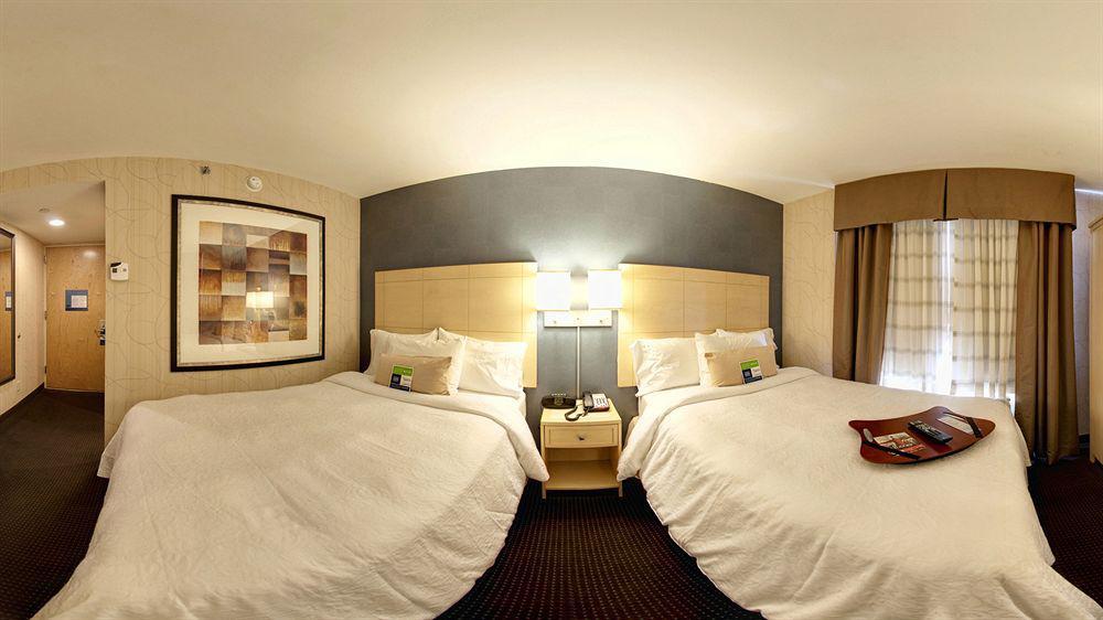 Hampton Inn Manhattan - Times Square South New York Eksteriør billede