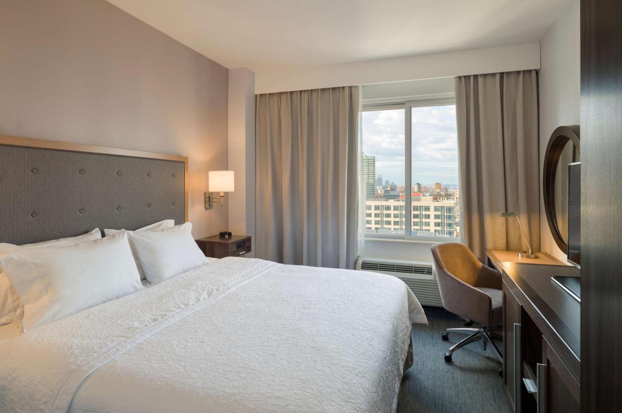 Hampton Inn Manhattan - Times Square South New York Eksteriør billede