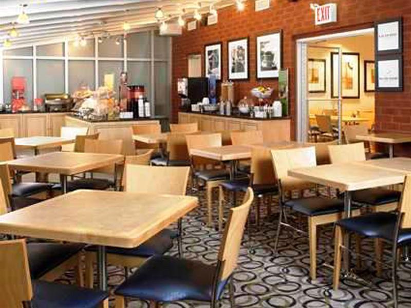 Hampton Inn Manhattan - Times Square South New York Eksteriør billede